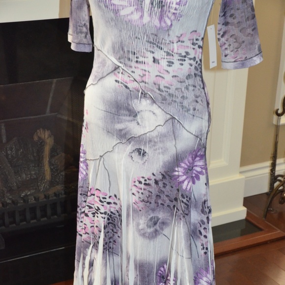 SOLD -  MIDI FLARE DRESS NWT - Picture 8 of 8